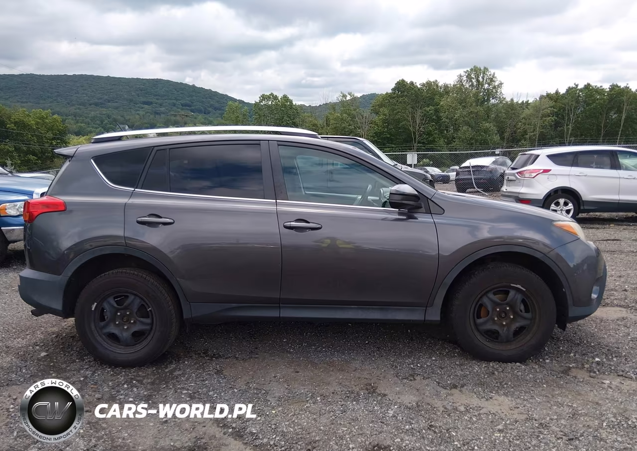 2015 Toyota Rav4 Le VIN:2T3BFREV7FW281928 - 13