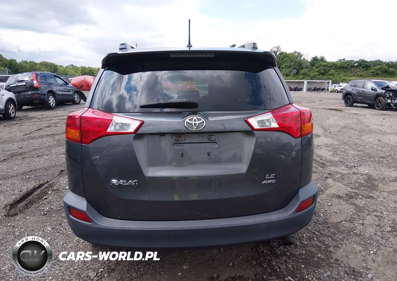 2015 Toyota Rav4 Le VIN:2T3BFREV7FW281928 - 16
