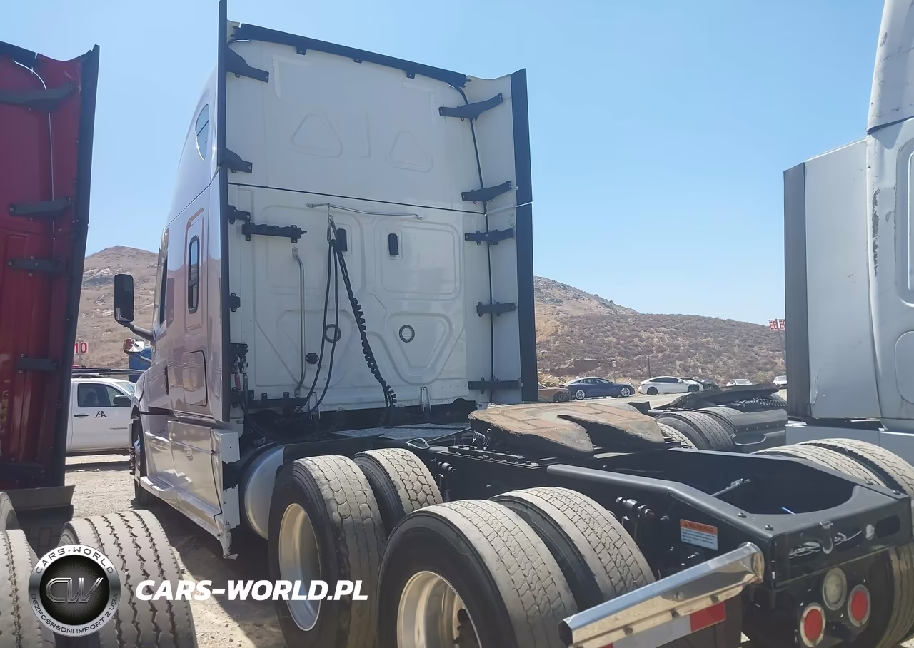 2021 Freightliner New Cascadia 126 VIN:3AKJHHDR1MSMU8401 - 3