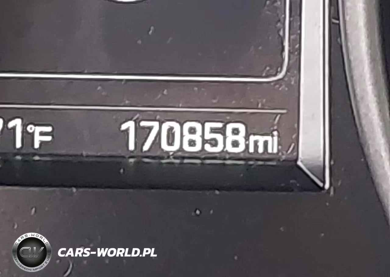 2018 Hyundai Santa Fe Sport 2.4L VIN:5XYZTDLB2JG560441 - 15
