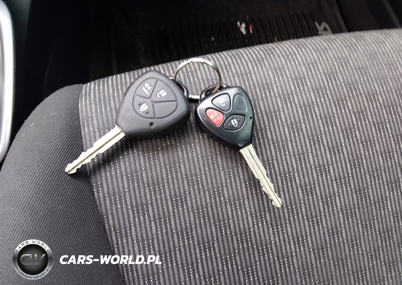 2017 Toyota Yaris Le VIN:VNKKTUD32HA076117 - 11
