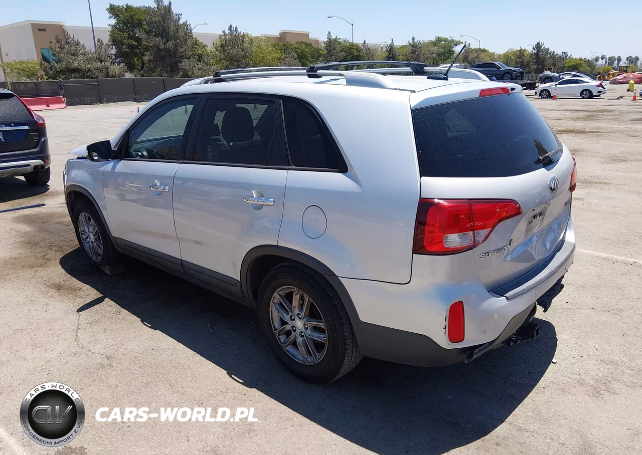 2014 Kia Sorento Lx V6 VIN:5XYKT4A71EG458473 - 3