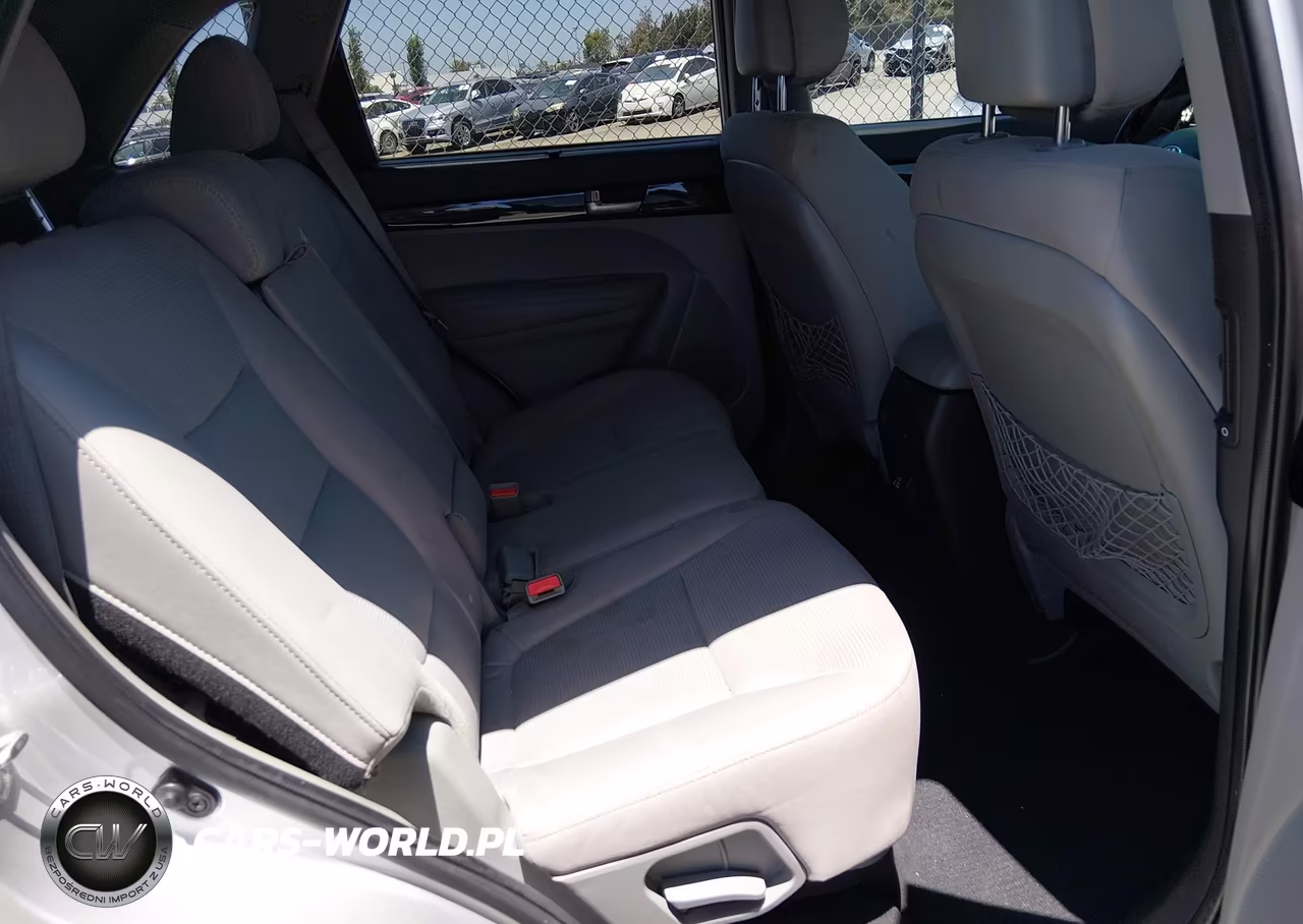 2014 Kia Sorento Lx V6 VIN:5XYKT4A71EG458473 - 8
