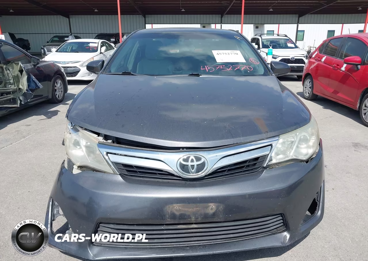 2013 Toyota Camry Le VIN:4T4BF1FK3DR335730 - 12