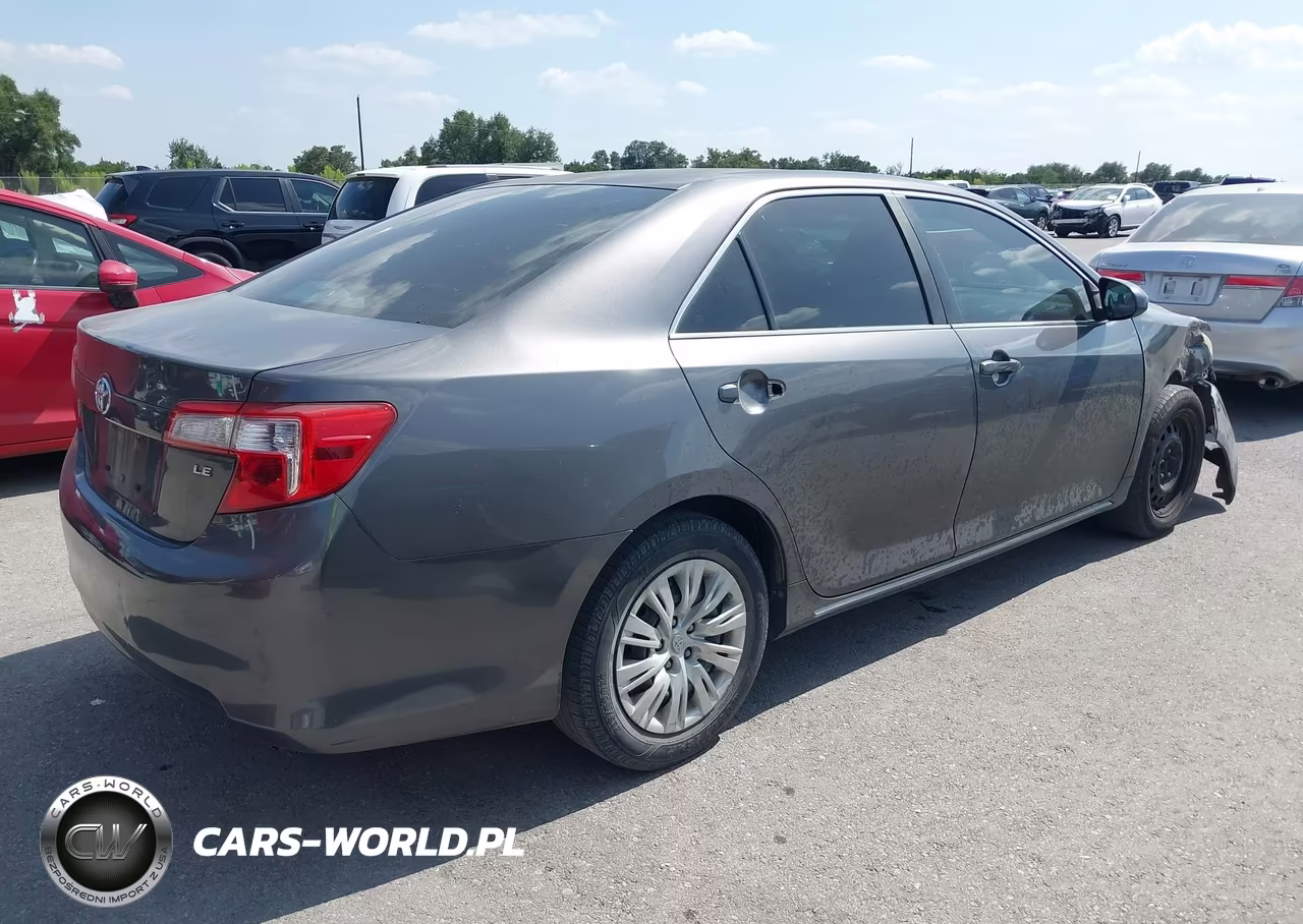 2013 Toyota Camry Le VIN:4T4BF1FK3DR335730 - 4