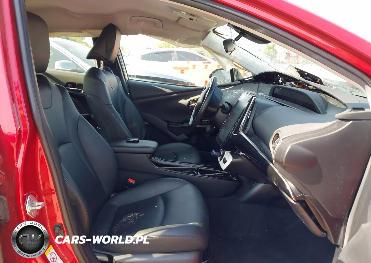 2017 Toyota Prius Prime Premium VIN:JTDKARFP0H3028101 - 5