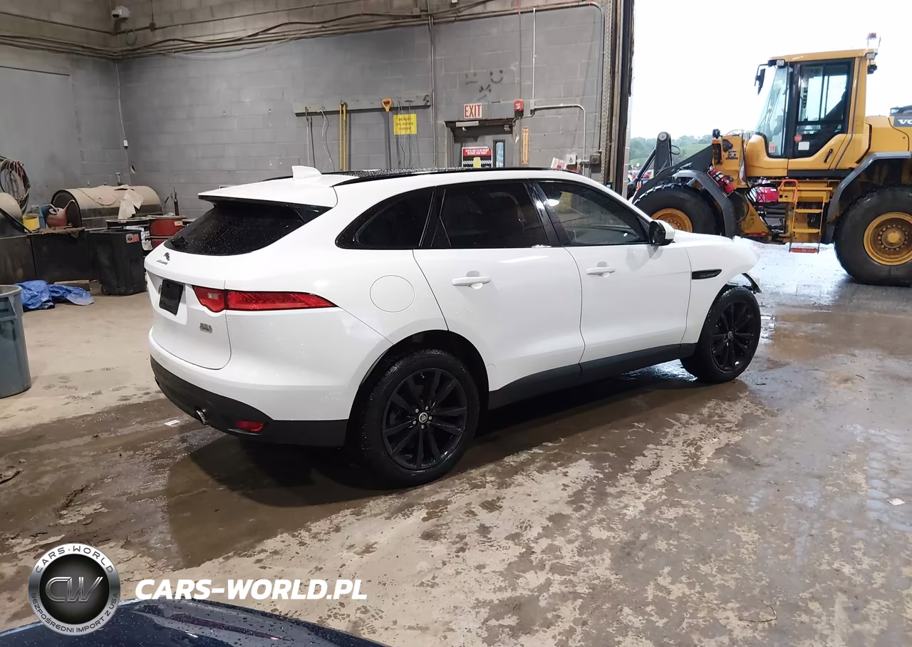 2017 Jaguar F-Pace 35T Prestige VIN:SADCK2BV0HA499730 - 4