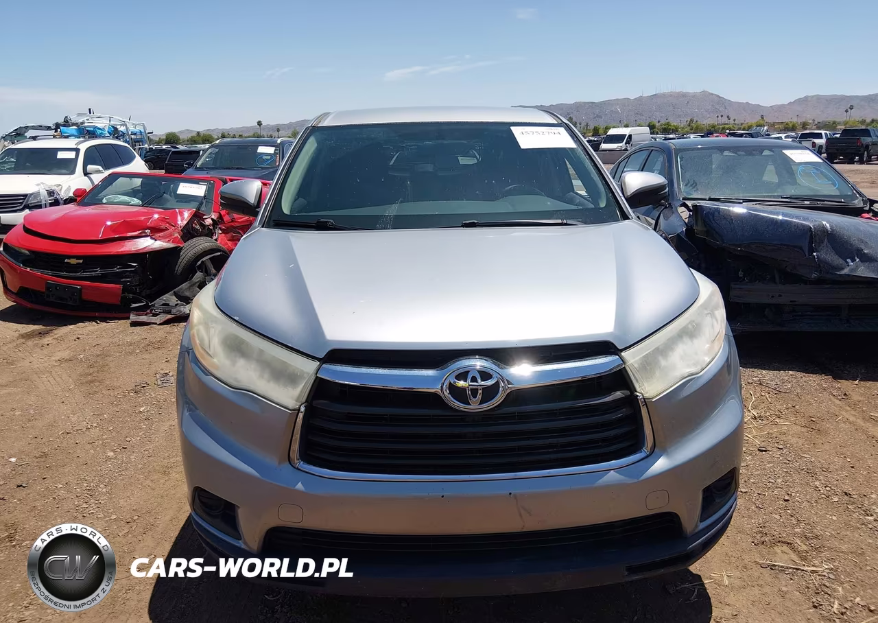 2014 Toyota Highlander Le V6 VIN:5TDBKRFH9ES045172 - 12