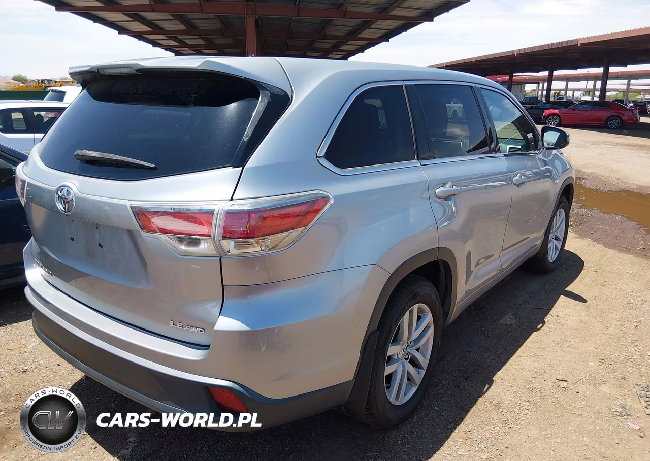 2014 Toyota Highlander Le V6 VIN:5TDBKRFH9ES045172 - 4