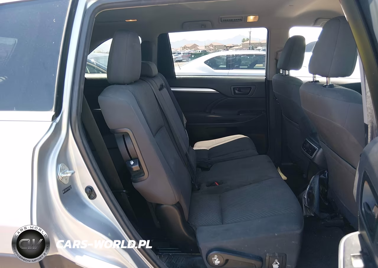 2014 Toyota Highlander Le V6 VIN:5TDBKRFH9ES045172 - 8