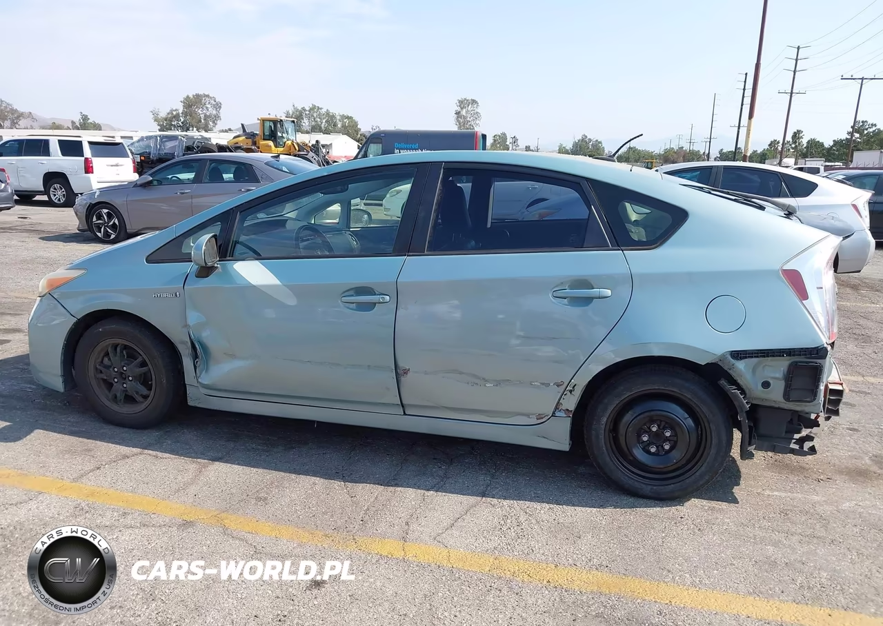 2012 Toyota Prius Four VIN:JTDKN3DU2C1601160 - 15