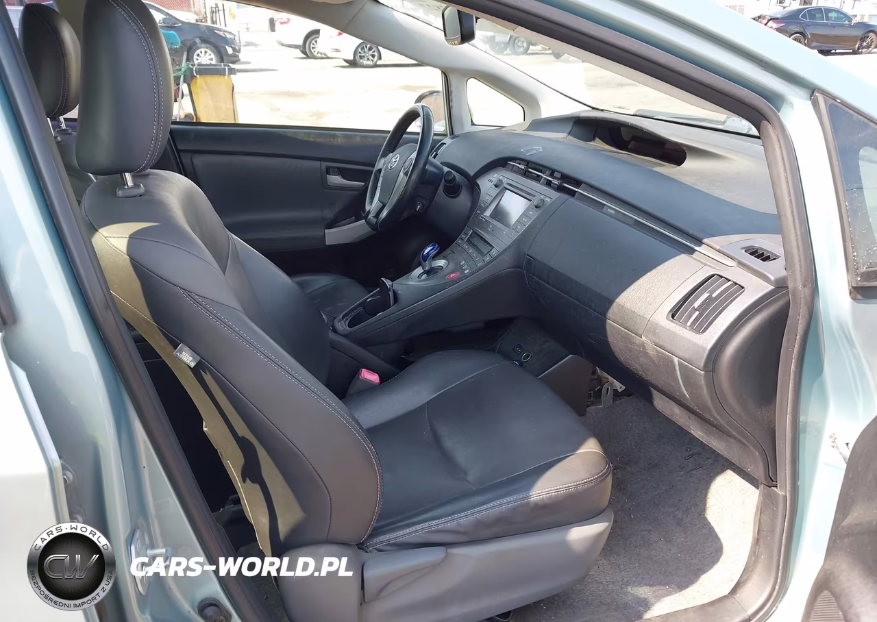2012 Toyota Prius Four VIN:JTDKN3DU2C1601160 - 5