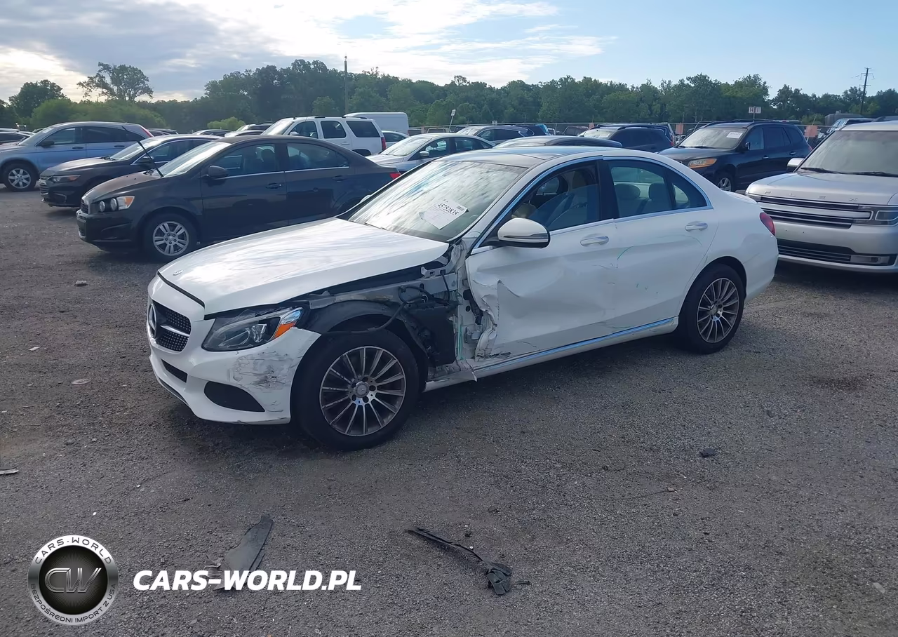 2016 Mercedes-Benz C 300 4Matic VIN:55SWF4KB4GU101826 - 2
