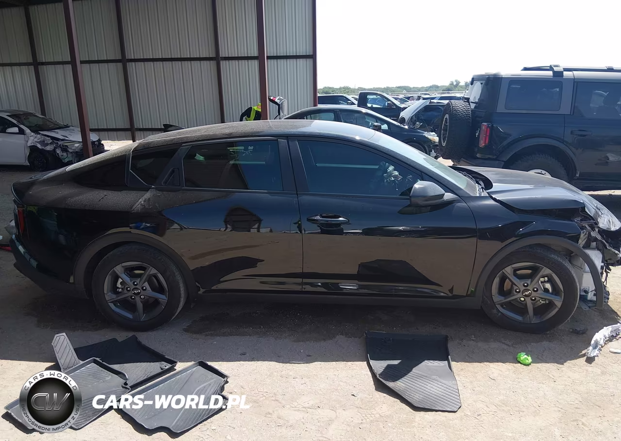 2025 Kia K4 Lxs VIN:3KPFT4DE6SE016812 - 13