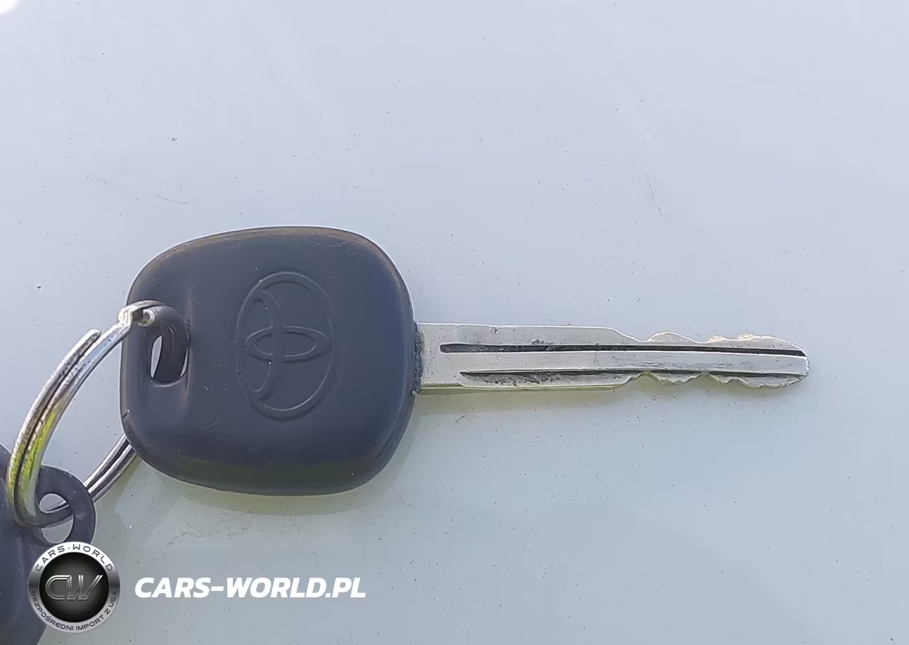 2007 Toyota Corolla S VIN:1NXBR32E97Z785626 - 11
