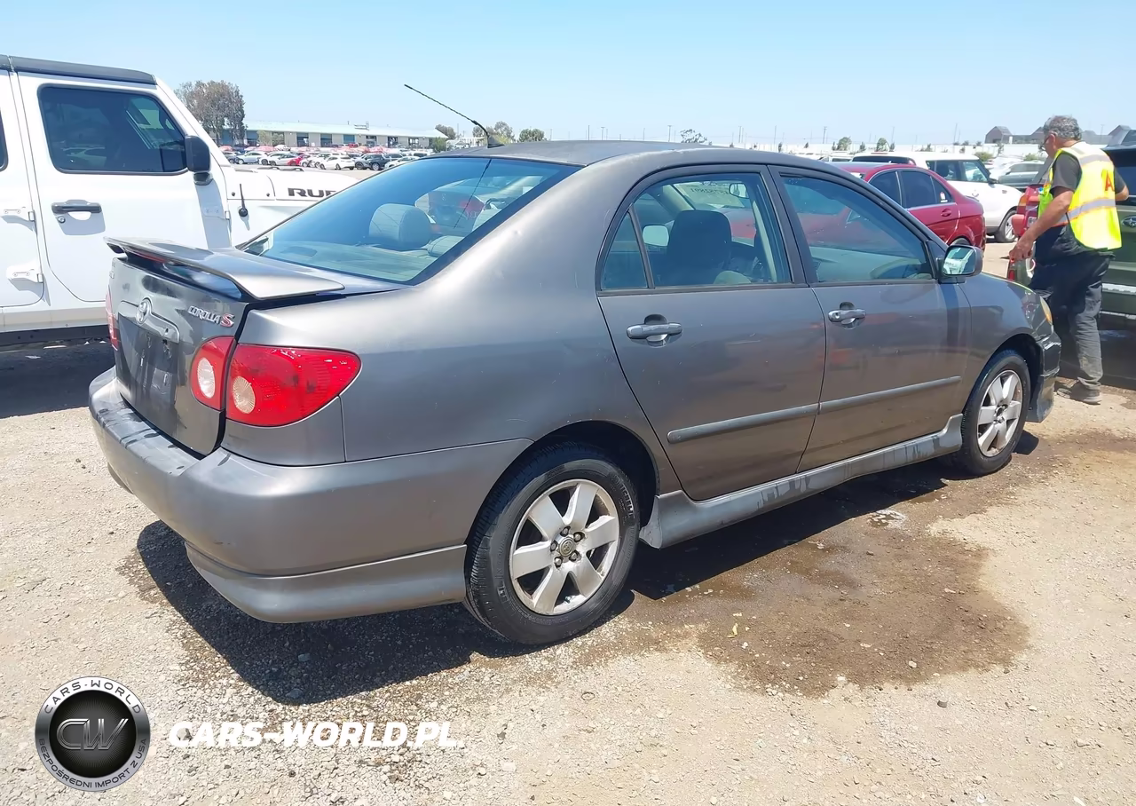 2007 Toyota Corolla S VIN:1NXBR32E97Z785626 - 4