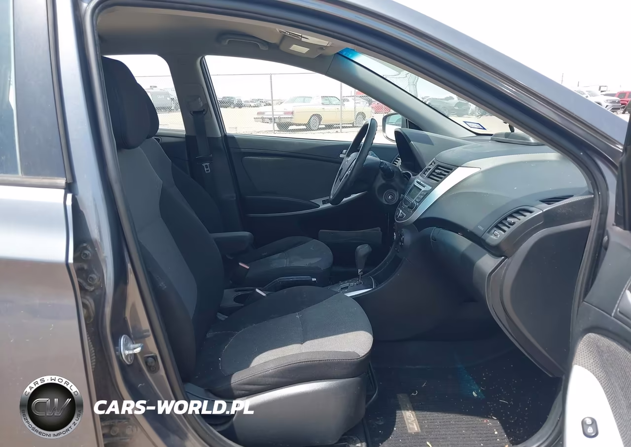 2013 Hyundai Accent Gs VIN:KMHCT5AE7DU100389 - 5