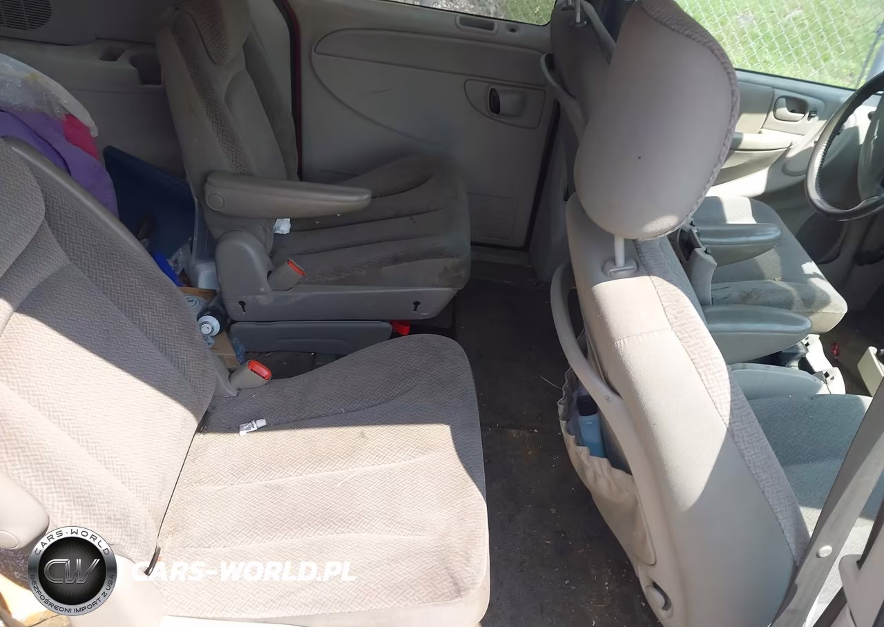 2005 Chrysler Town & Country Touring VIN:2C8GP54L85R504562 - 8