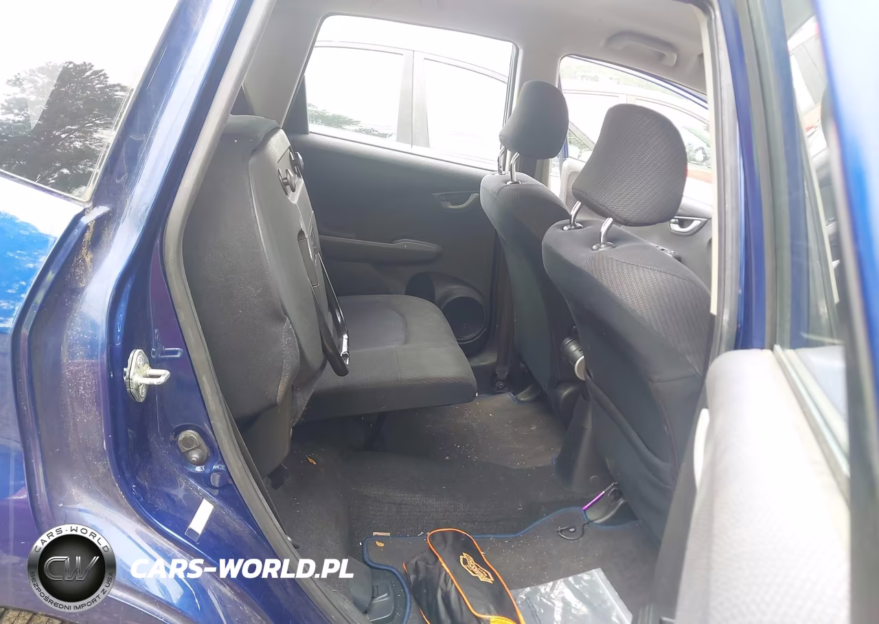 2012 Honda Fit Sport VIN:JHMGE8H59CC036401 - 8