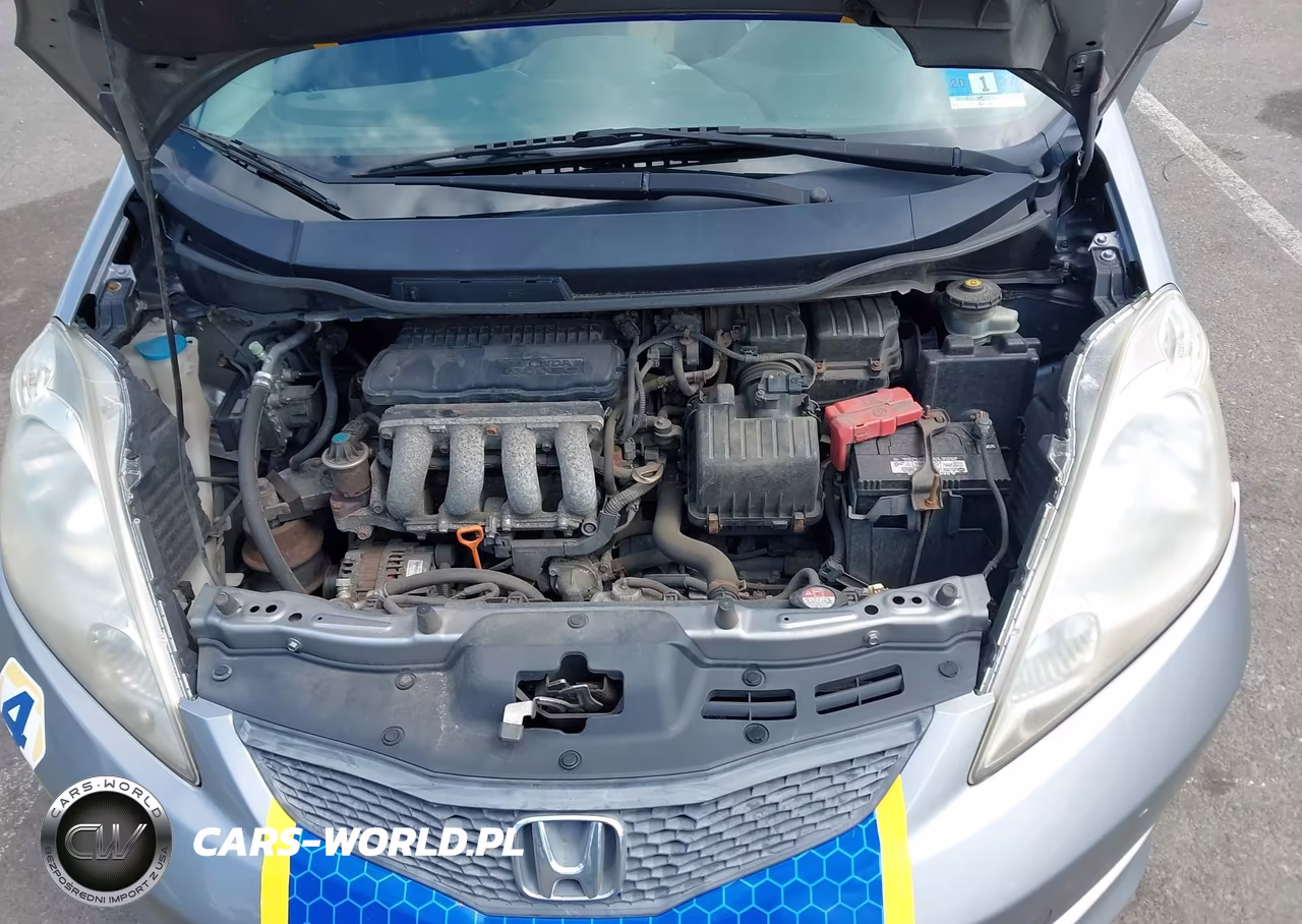 2010 Honda Fit Sport VIN:JHMGE8H41AC036428 - 10