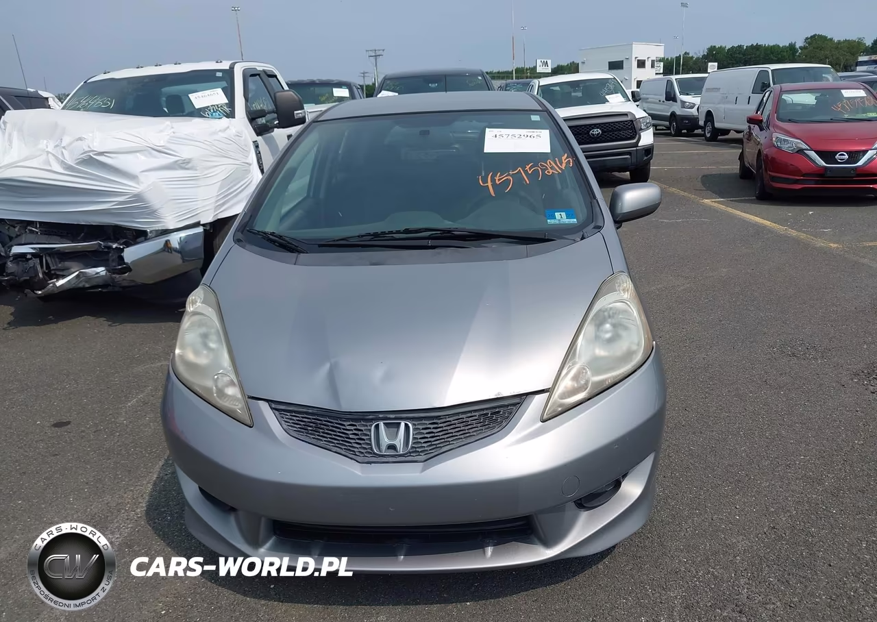 2010 Honda Fit Sport VIN:JHMGE8H41AC036428 - 12