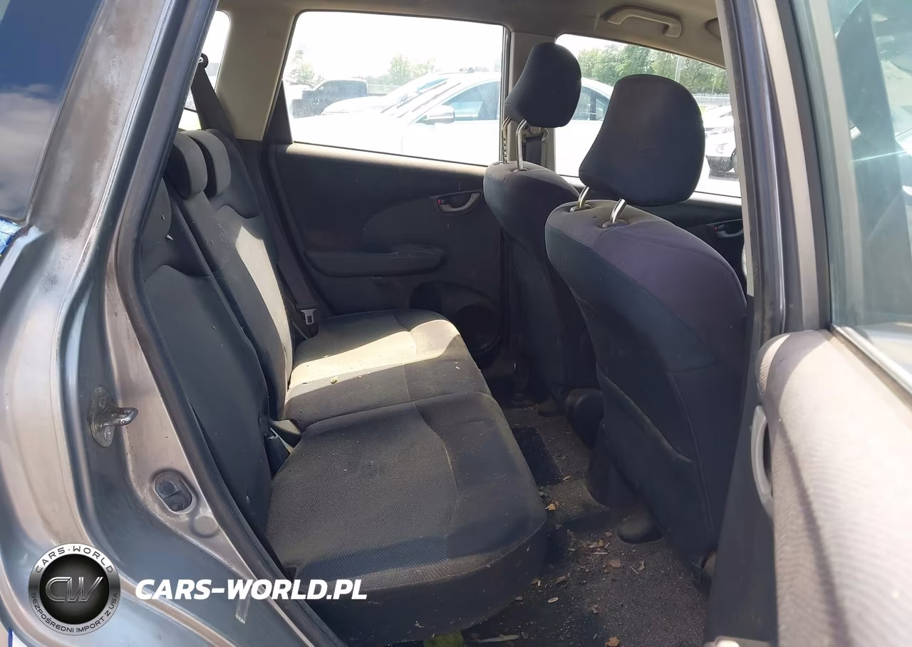 2010 Honda Fit Sport VIN:JHMGE8H41AC036428 - 8