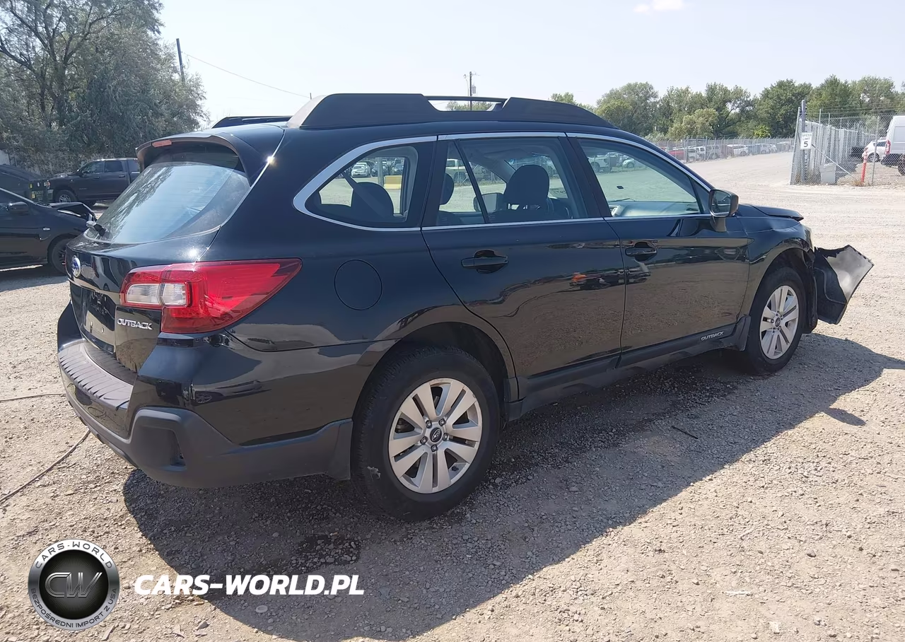 2018 Subaru Outback 2.5I VIN:4S4BSAAC6J3264384 - 4