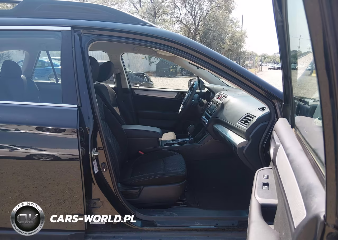 2018 Subaru Outback 2.5I VIN:4S4BSAAC6J3264384 - 5