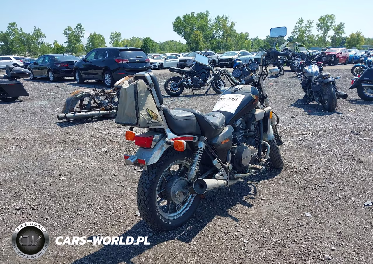 1984 Honda Vf700 C VIN:JH2RC210XEM013435 - 4