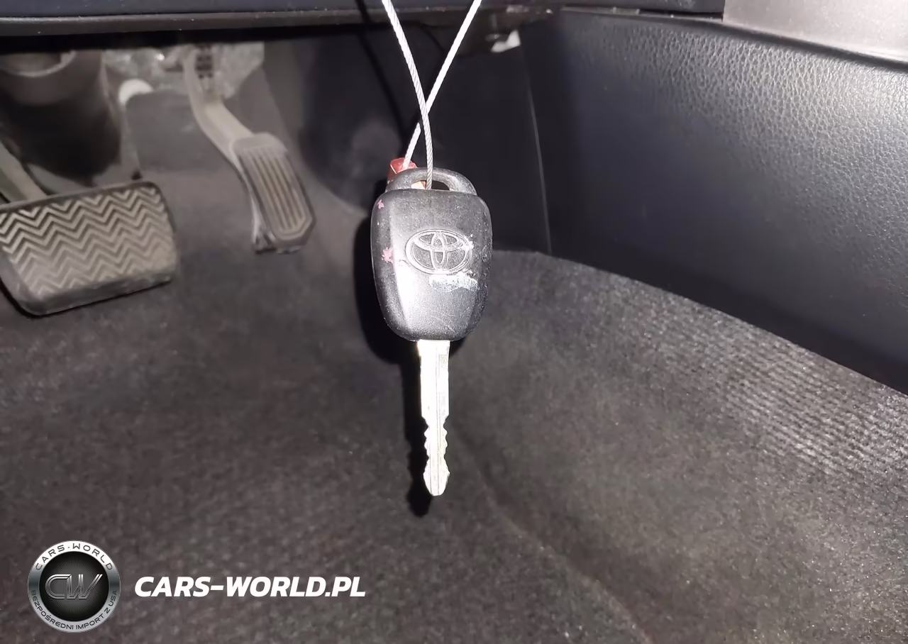 2016 Toyota Rav4 Le VIN:JTMZFREV1GJ089869 - 11