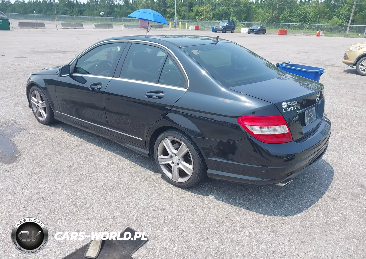 2011 Mercedes-Benz C 300 Sport VIN:WDDGF5EB0BR142079 - 3