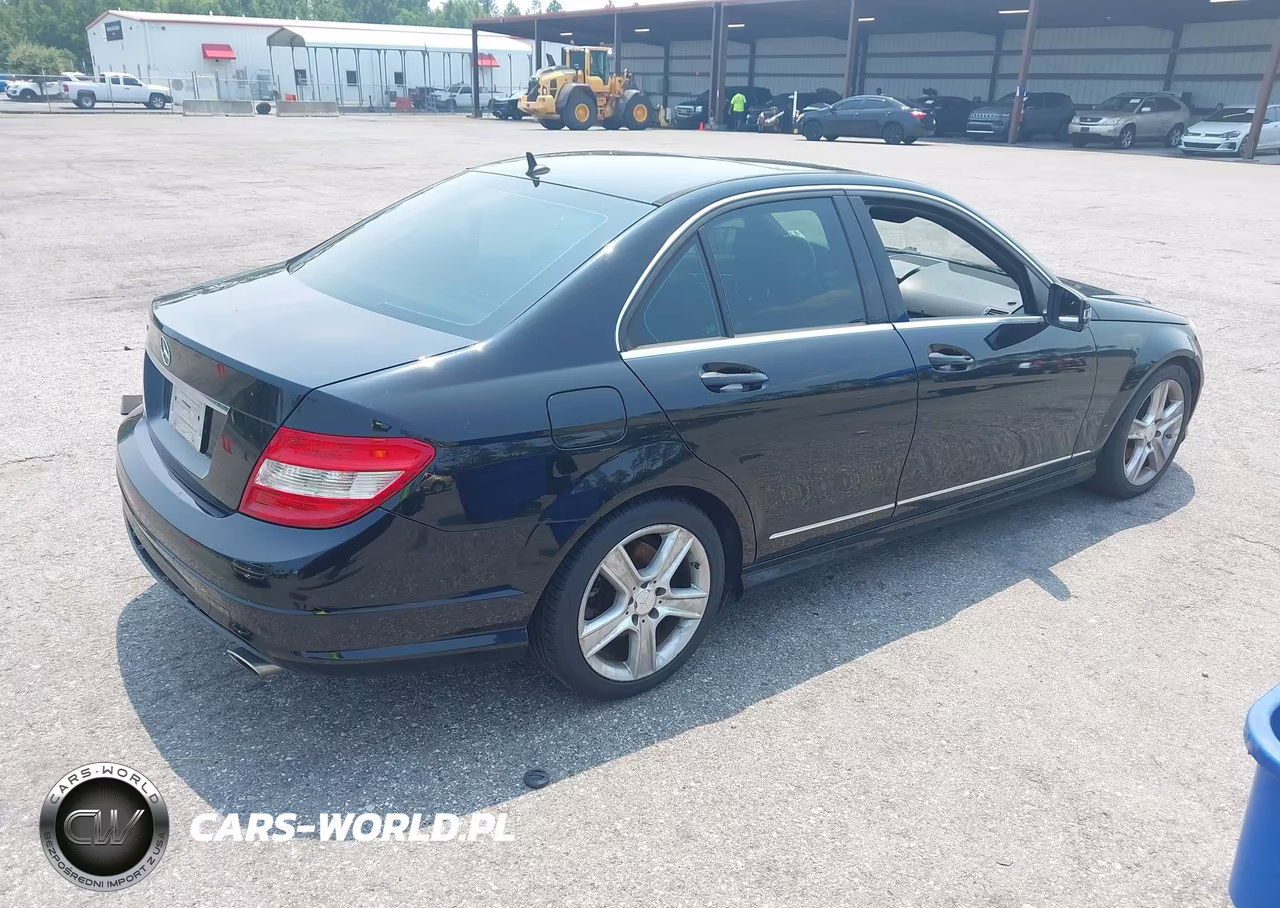 2011 Mercedes-Benz C 300 Sport VIN:WDDGF5EB0BR142079 - 4