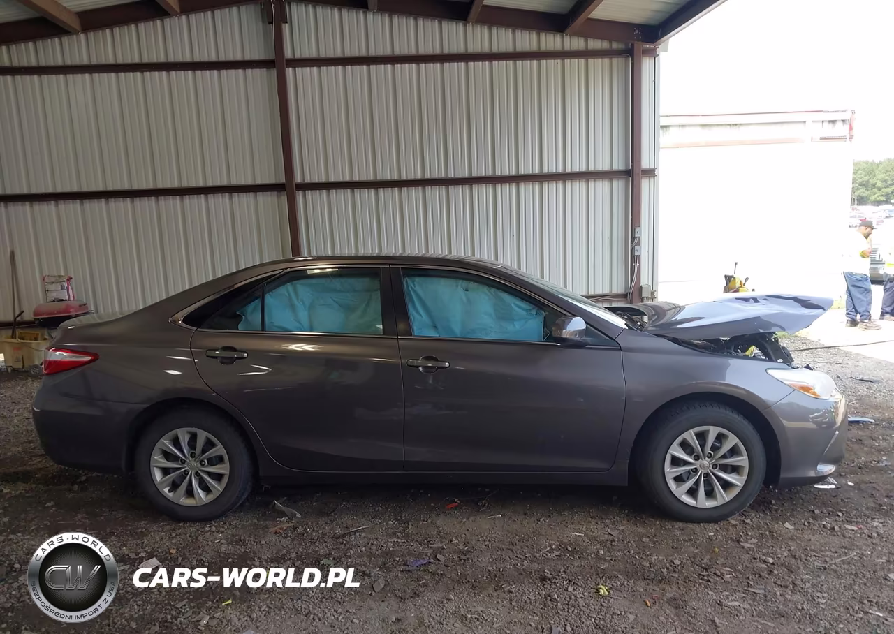 2015 Toyota Camry Le VIN:4T1BF1FK3FU949366 - 13