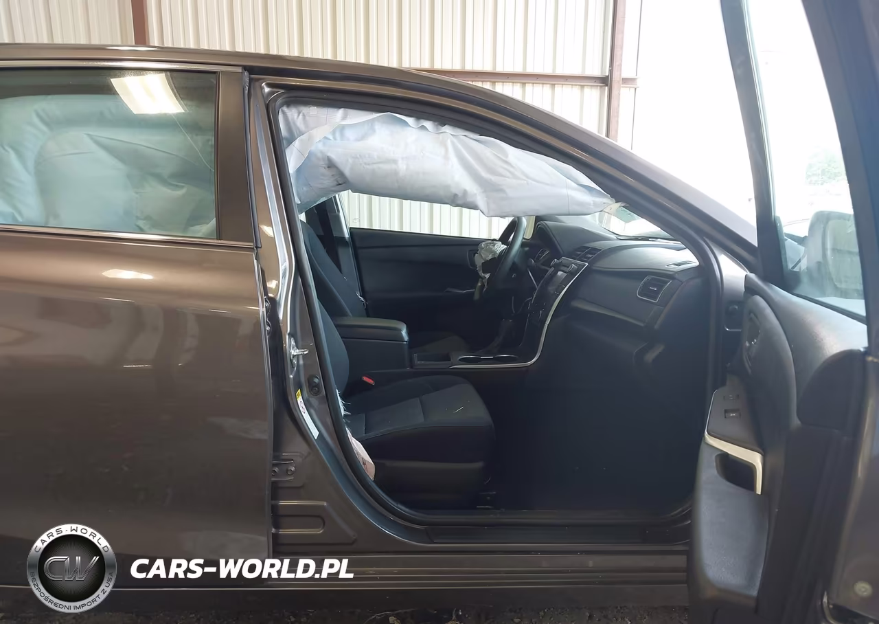 2015 Toyota Camry Le VIN:4T1BF1FK3FU949366 - 5