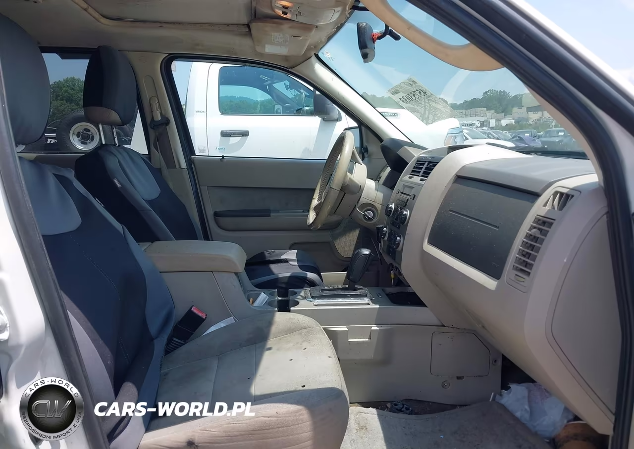2010 Ford Escape Xlt VIN:1FMCU0D74AKB61719 - 5