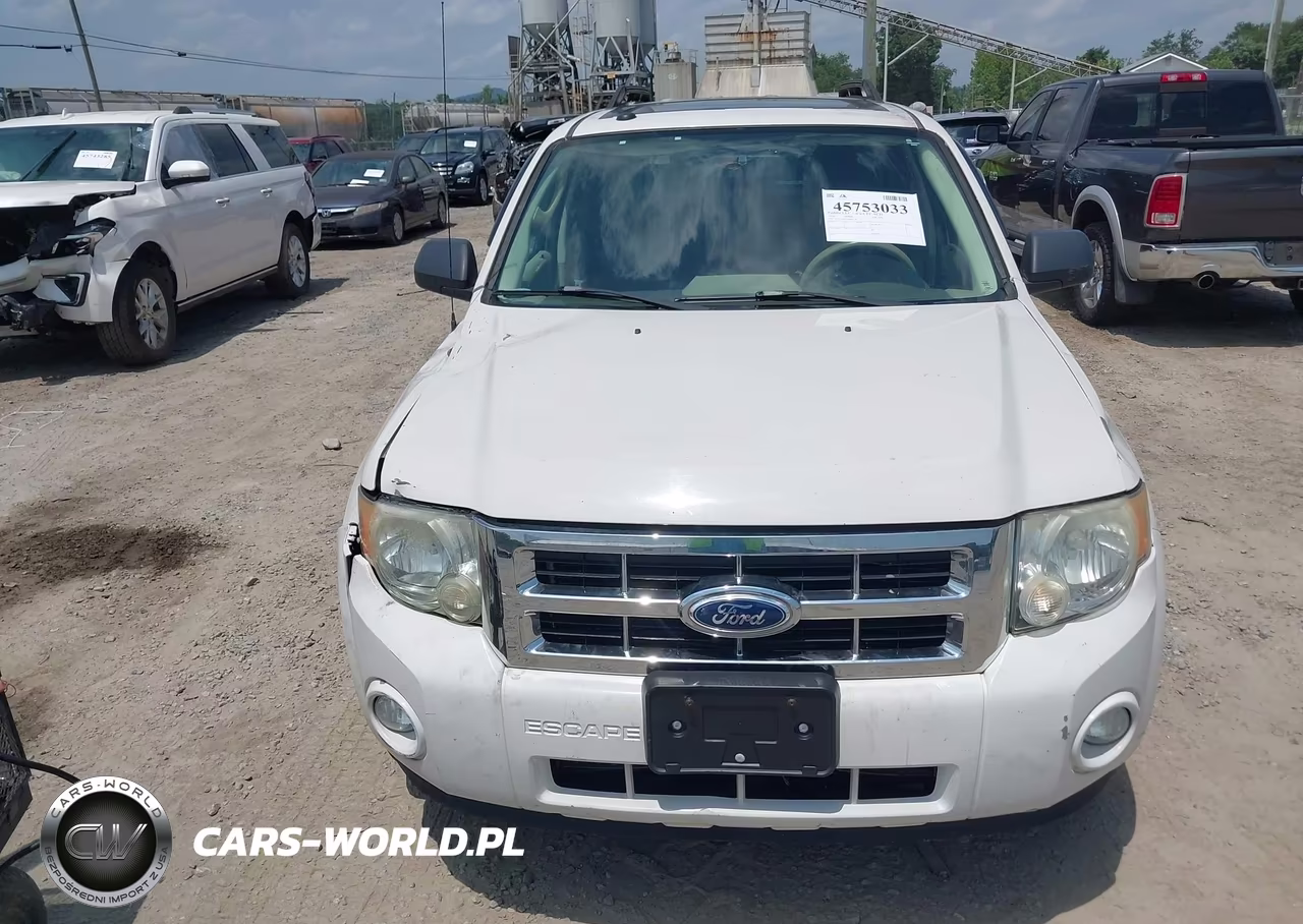 2010 Ford Escape Xlt VIN:1FMCU0D74AKB61719 - 6
