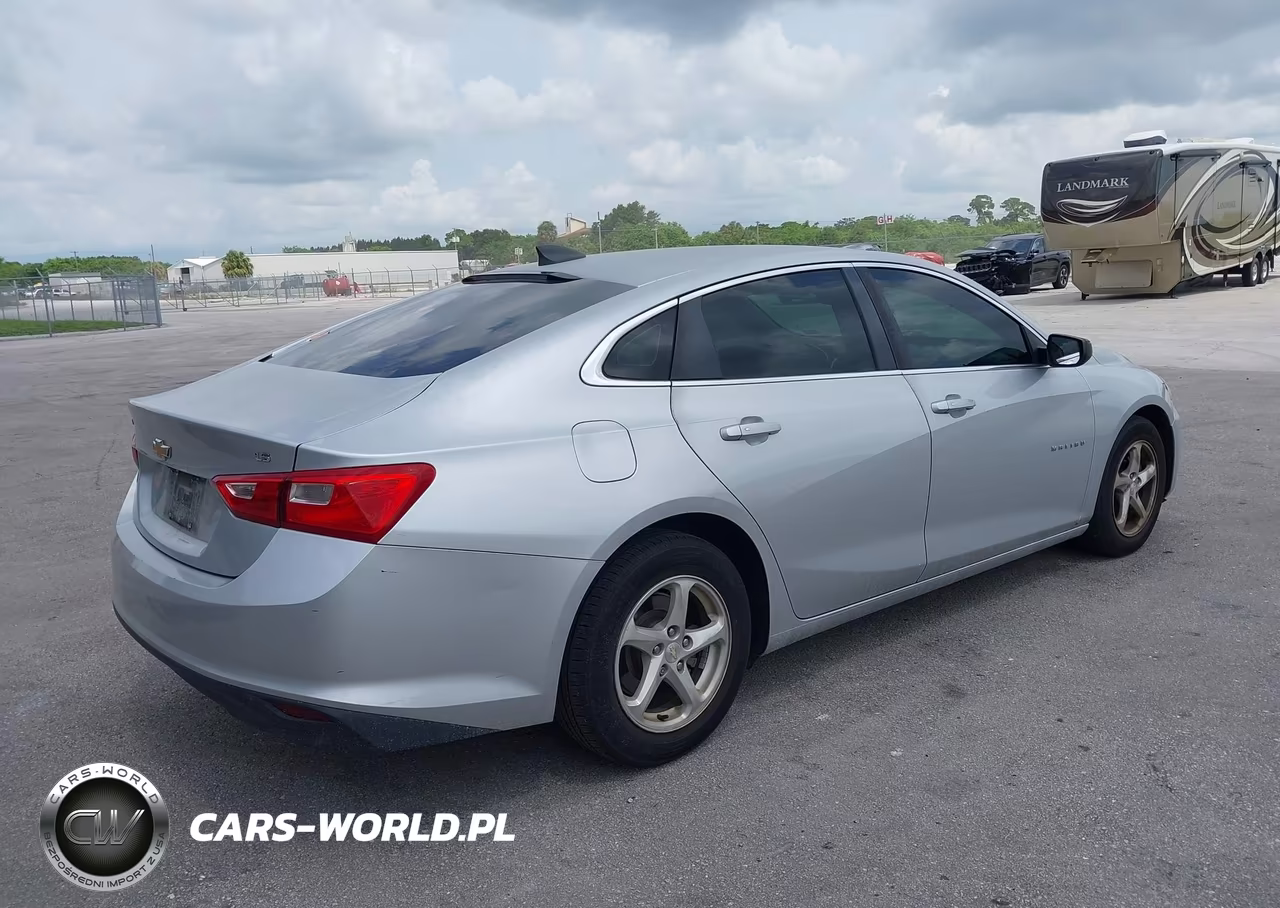 2017 Chevrolet Malibu Ls VIN:1G1ZB5ST1HF101314 - 4
