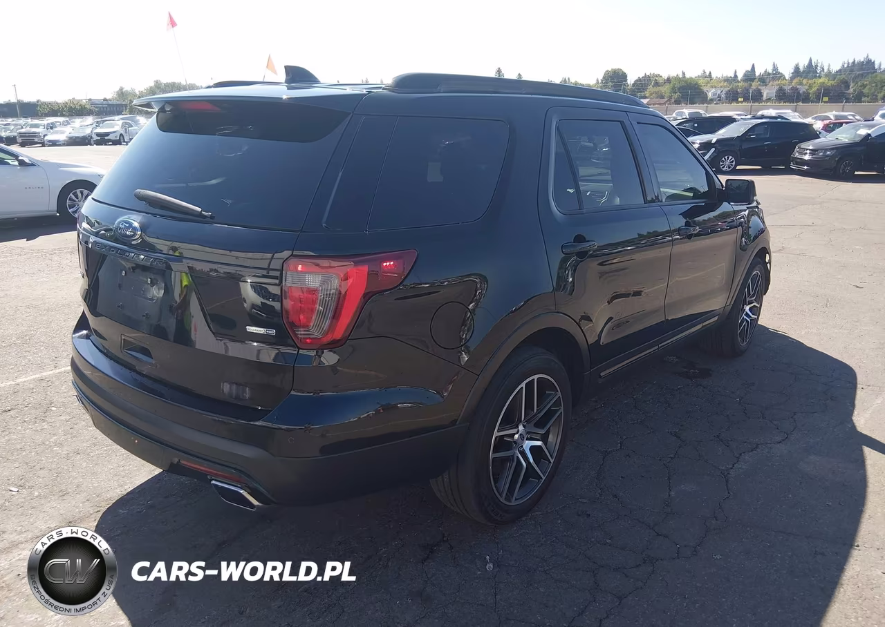 2016 Ford Explorer Sport VIN:1FM5K8GT5GGA70850 - 4