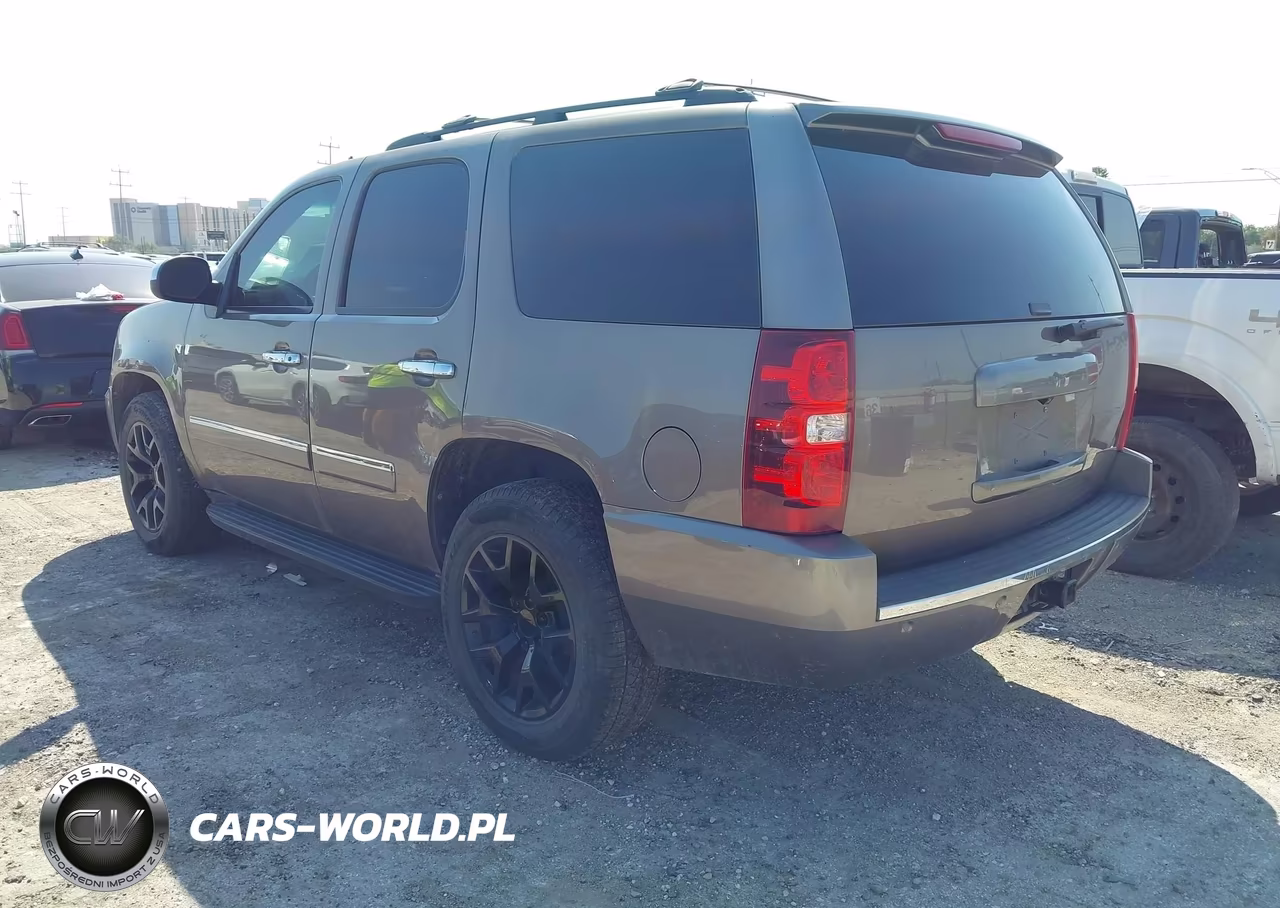 2013 Chevrolet Tahoe Ltz VIN:1GNSCCE07DR344735 - 3