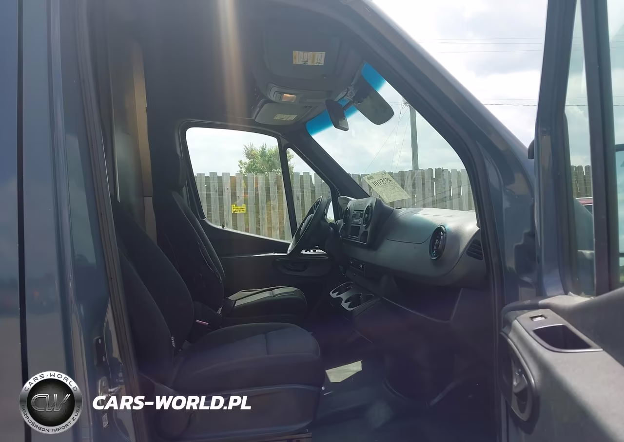 2019 Mercedes-Benz Sprinter 2500 High Roof V6 VIN:WD4PF0CD7KP092851 - 5