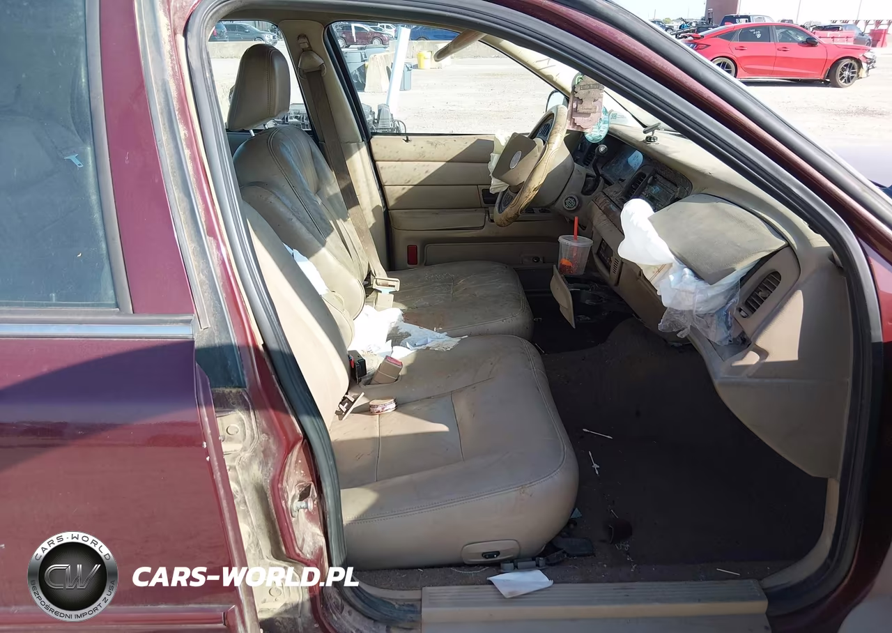 2004 Ford Crown Victoria Lx VIN:2FAFP74WX4X168268 - 5