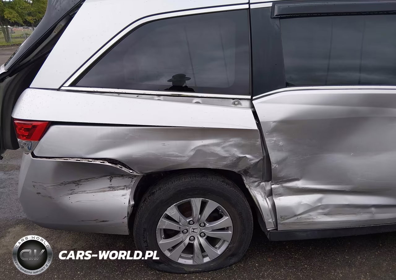 2015 Honda Odyssey Ex-L VIN:5FNRL5H63FB016580 - 6