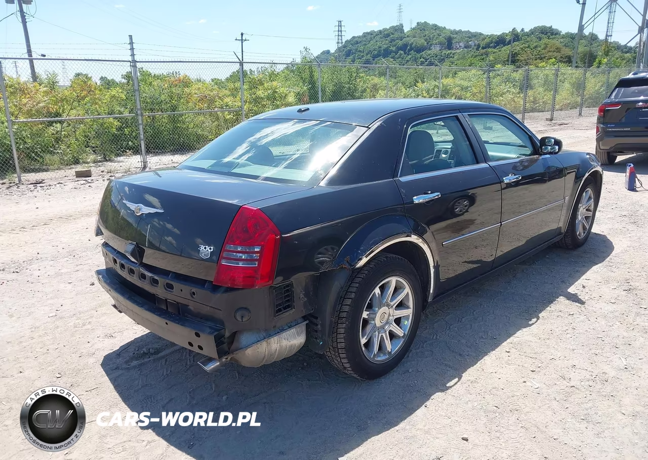 2007 Chrysler 300C VIN:2C3KA63H27H811190 - 4