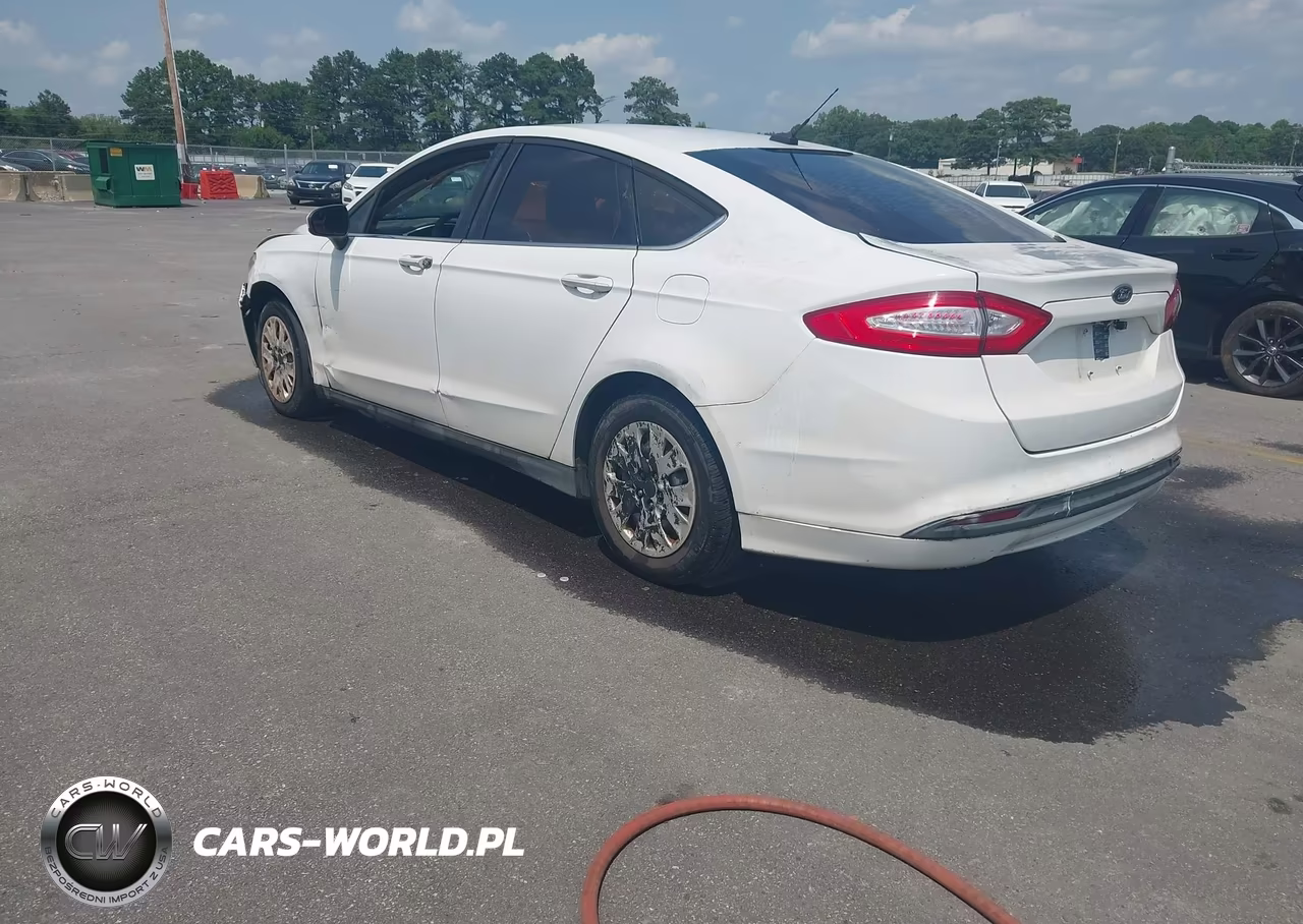 2014 Ford Fusion S VIN:3FA6P0G77ER208544 - 3