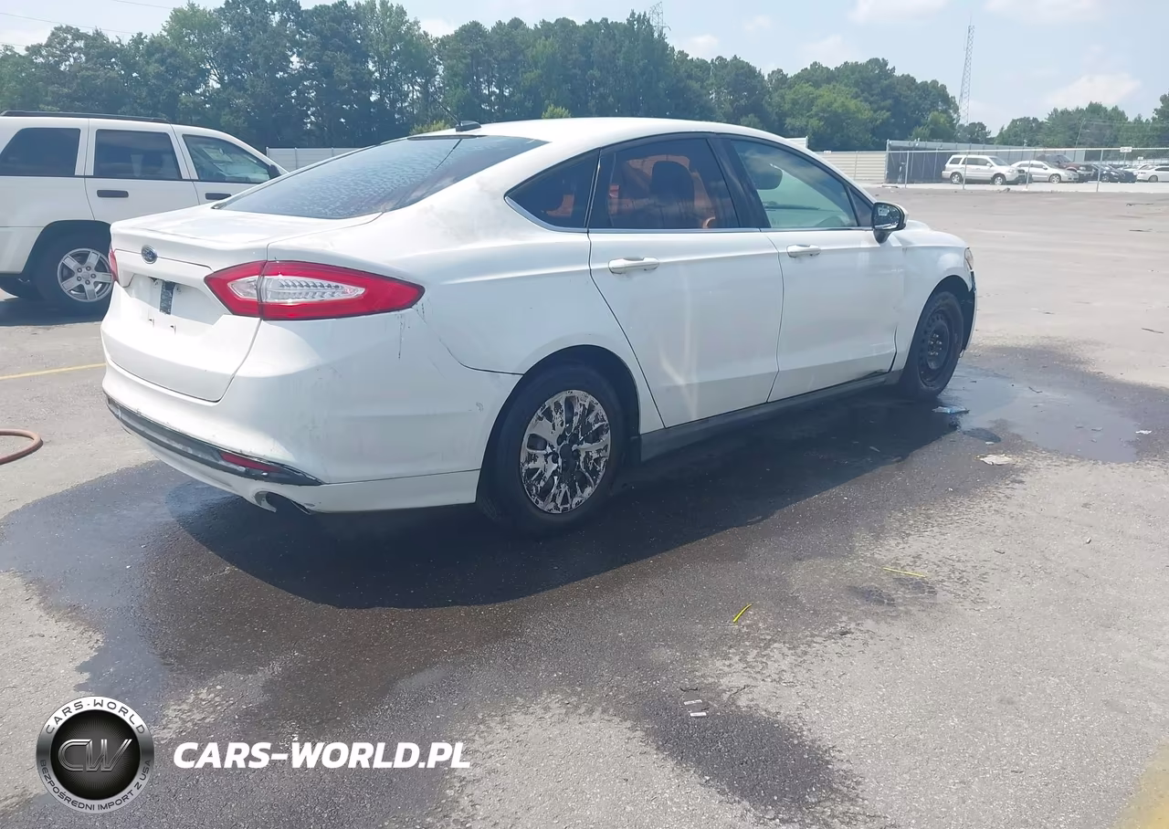 2014 Ford Fusion S VIN:3FA6P0G77ER208544 - 4