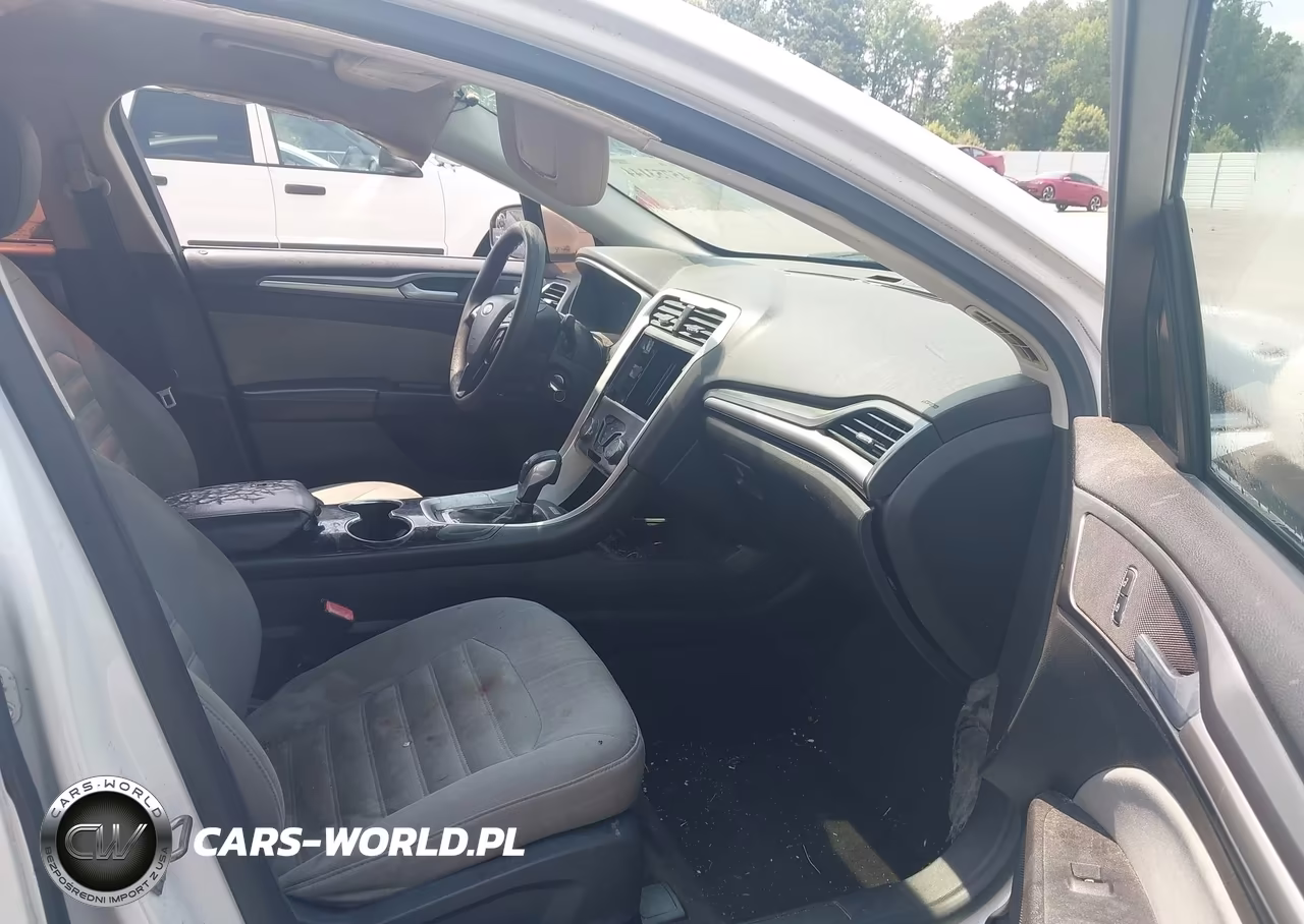 2014 Ford Fusion S VIN:3FA6P0G77ER208544 - 5