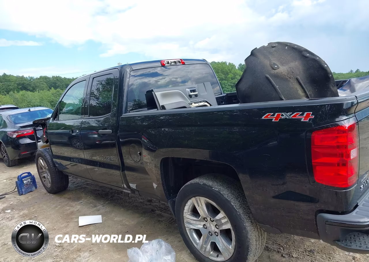 2017 Chevrolet Silverado 1500 Custom VIN:1GCVKPEH9HZ104713 - 15