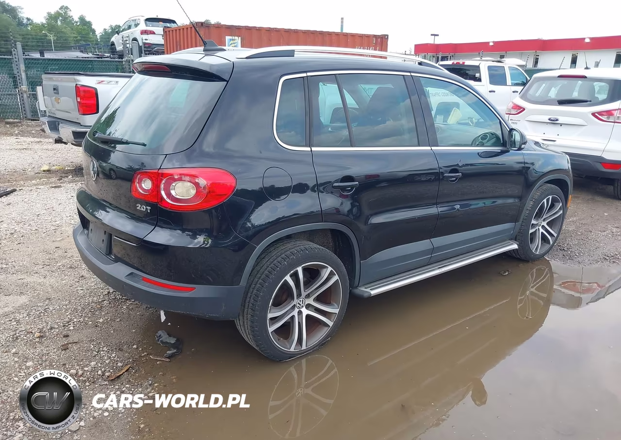 2011 Volkswagen Tiguan Se VIN:WVGAV7AX2BW528516 - 4