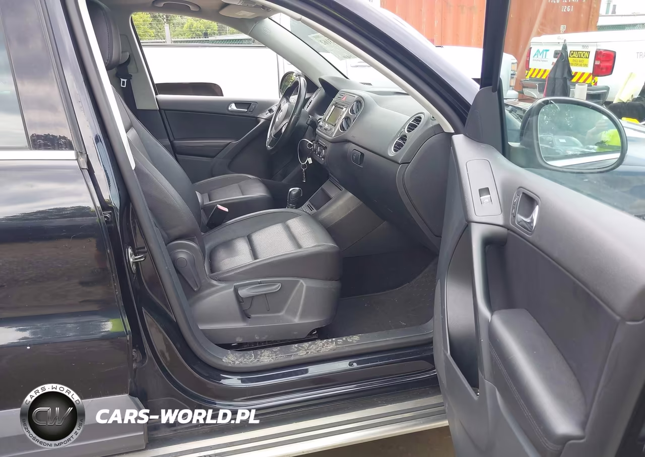 2011 Volkswagen Tiguan Se VIN:WVGAV7AX2BW528516 - 5