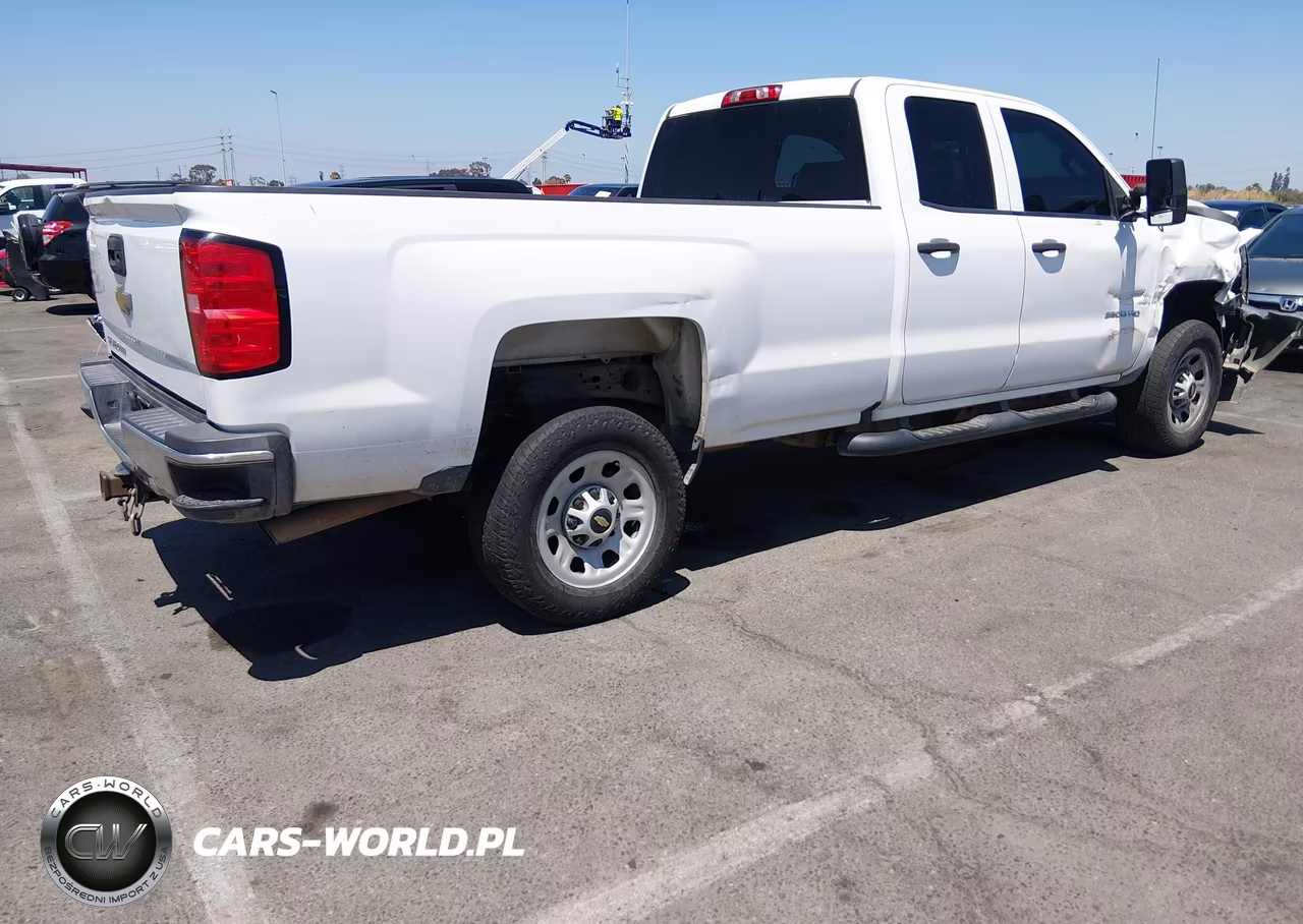 2017 Chevrolet Silverado 2500Hd Work Truck VIN:1GC2CUEG4HZ358755 - 4